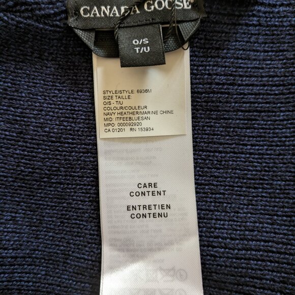 Canada Goose Arctic Toque - Merino Wool - Beanie, Navy Heather - Picture 5 of 6
